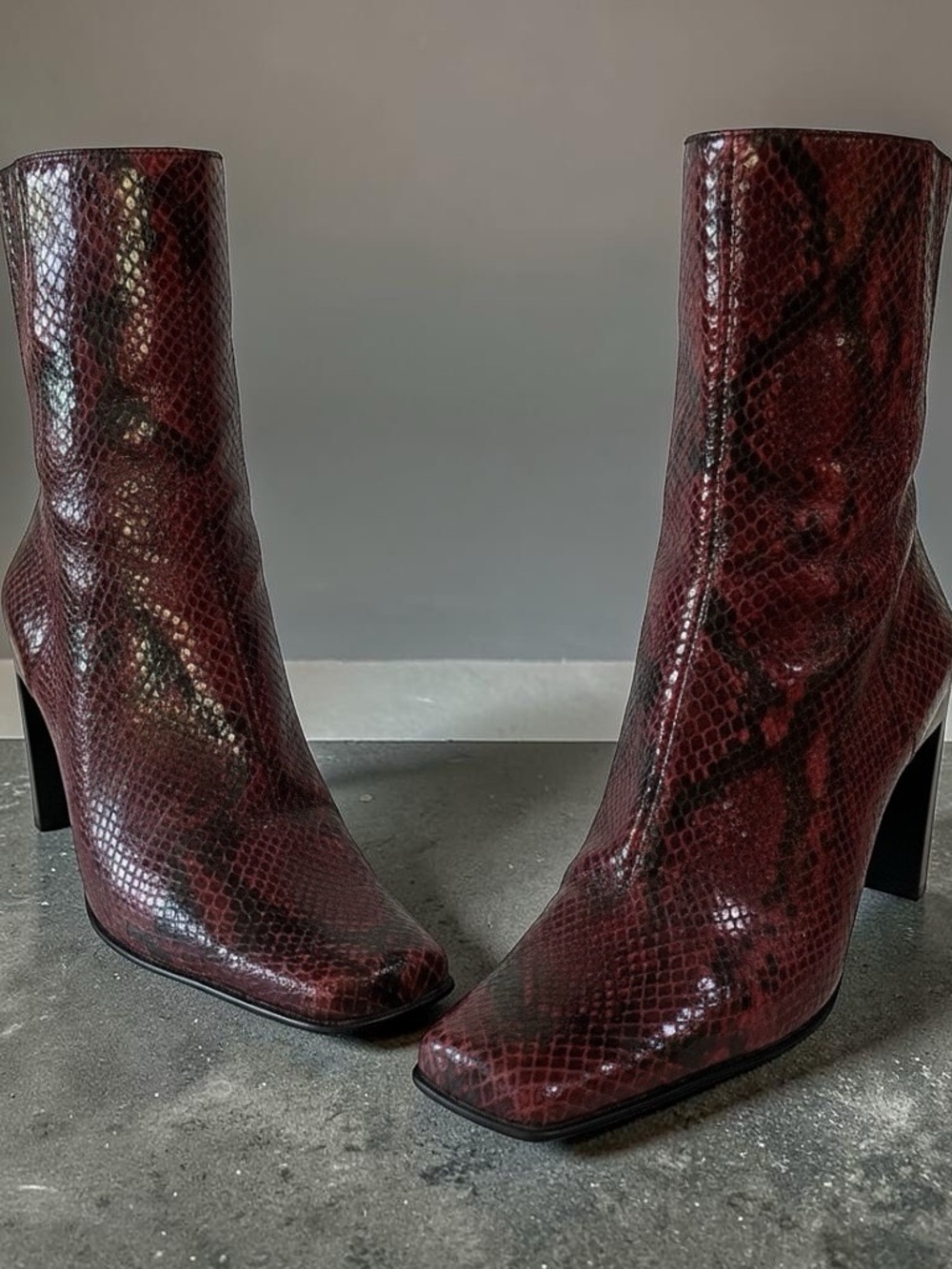 Vintage Nine West Monroe Red & Black Snake Print Ankle Boots 7.5 Square Toe